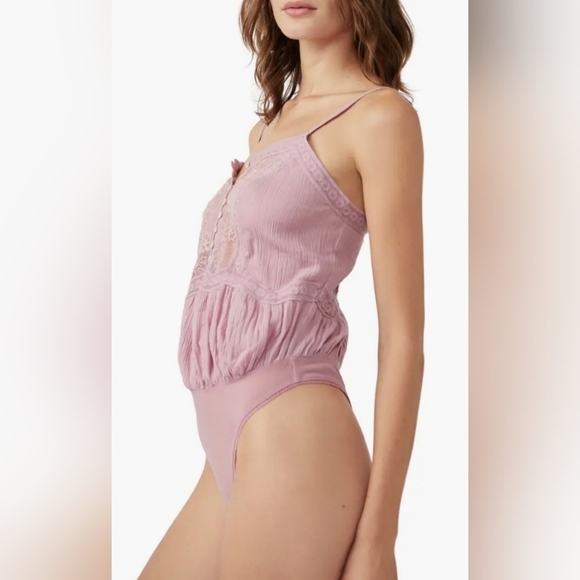 NWT Free People Still the One Lace Trim Cotton Bodysuit $98 - Picture 4 of 12